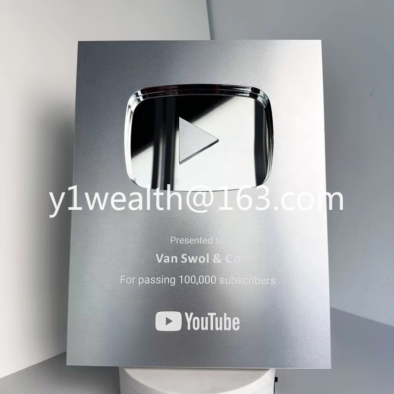 Custom Play Button Silver Gold - огляд і ціна Esports Gaming Trophy